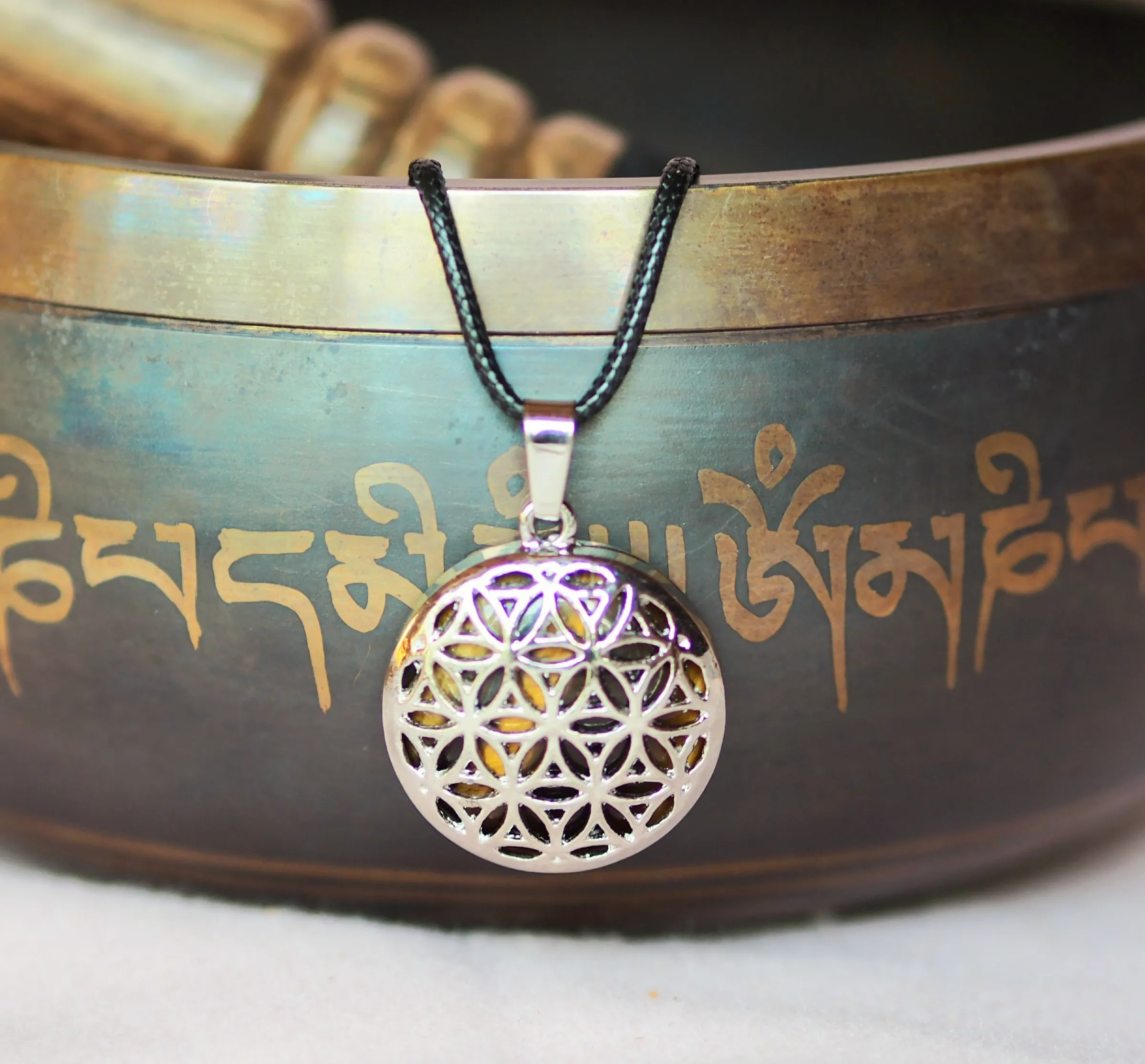 Pendentif Fleur de Vie Métal & Œil de Tigre